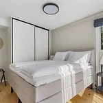 North Slottsparken Apartman